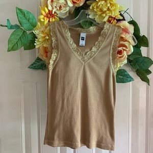 Gap tank top